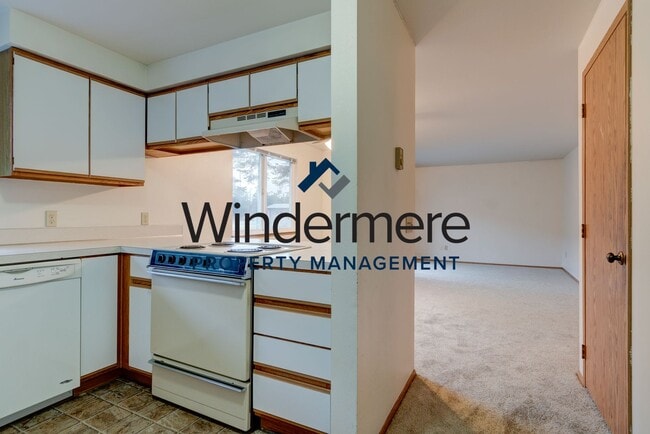 Photo - Two Bedroom Apartment in Coupeville Unit # C-4