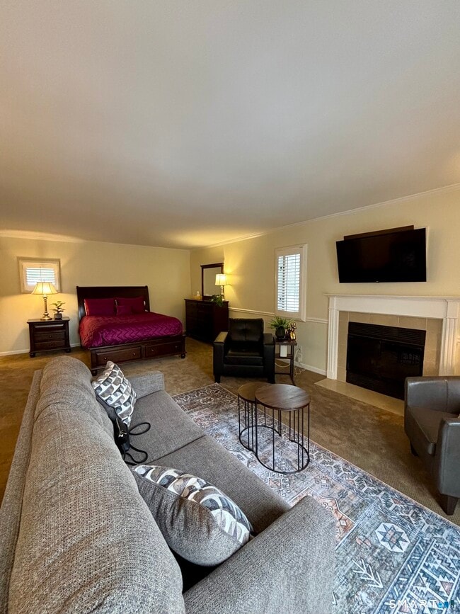 Photo - 221 Old Pond Ln Unit 221