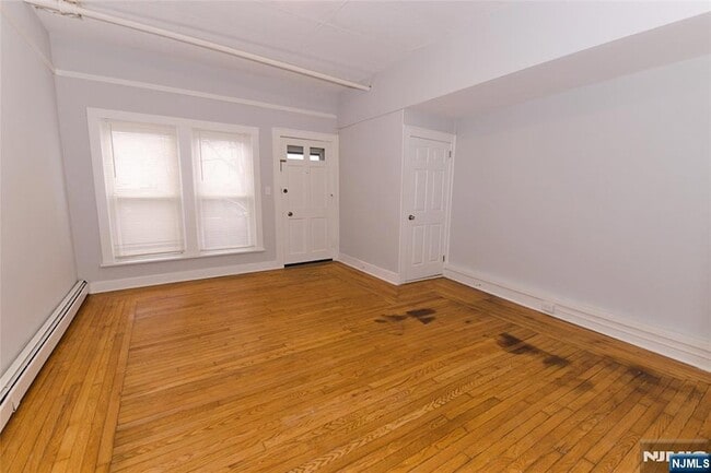 Photo - 154 Undercliff Ave Unit 1