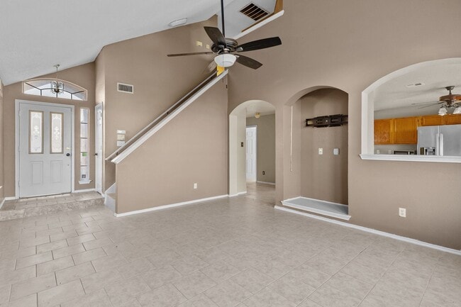 Photo - 2313 Garrett Dr