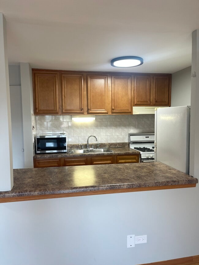 Photo - 2531 Thatcher Ave Unit 3C