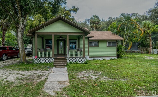 Building Photo - 176 E Yeomans Ave Rental