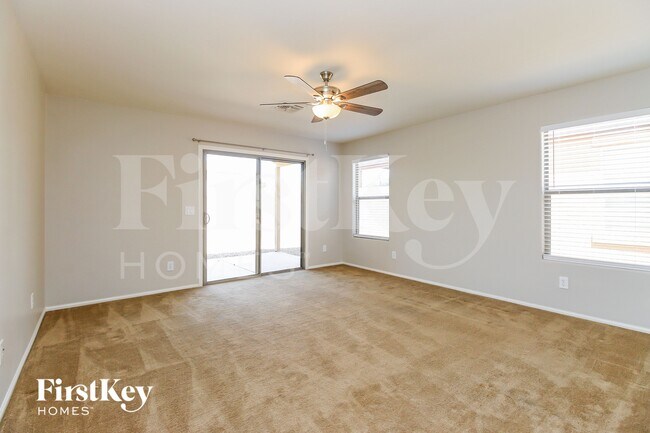 Photo - 1742 E Leslie Ave