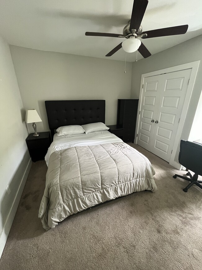 Photo - 23 Ollie St NW