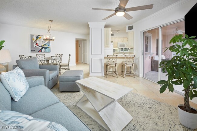 Photo - 441 Quail Forest Blvd Unidad A310 Rental