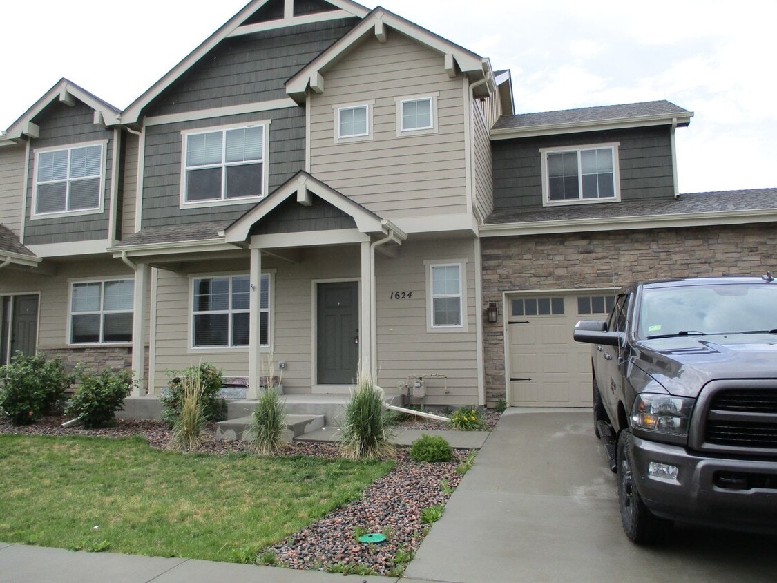 Beautiful 3 Bedroom, 2.5 Bath 2 Story Town... - Beautiful 3 Bedroom, 2.5 Bath 2 Story Town...