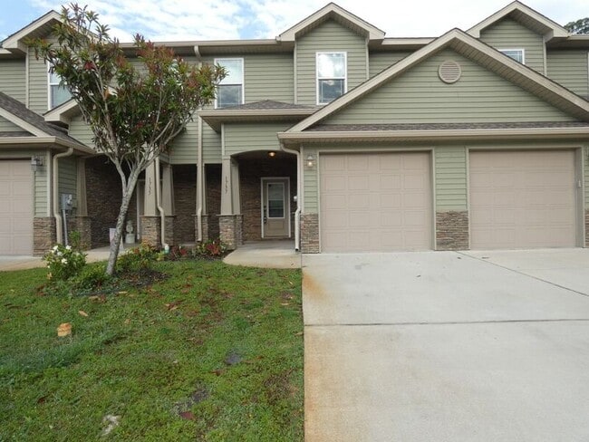 Building Photo - 1737 Sound Haven Ct