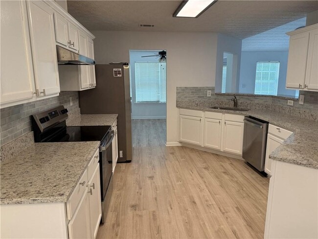 Photo - 3720 Crescent Walk Ln NE