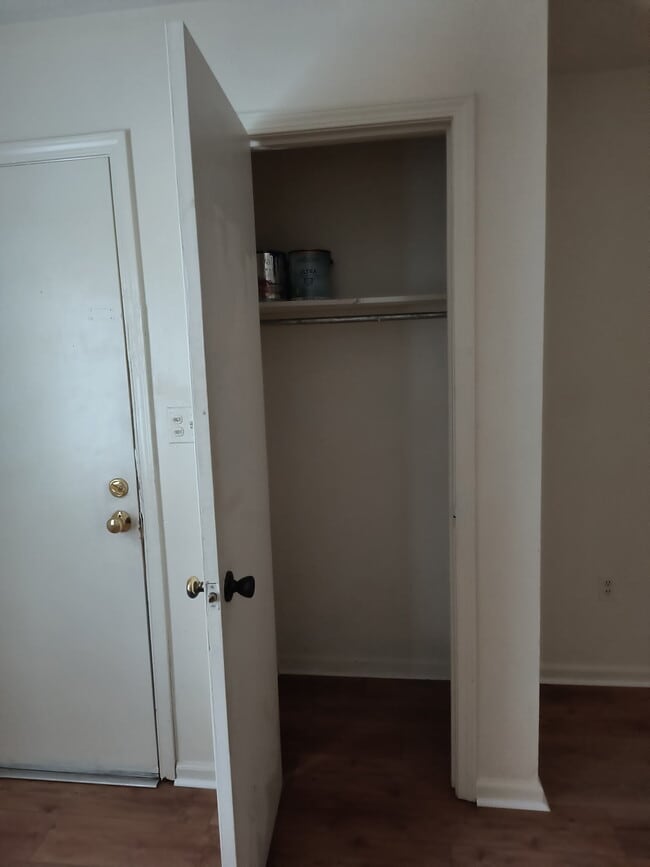 19605 Leesville Rd Unit B