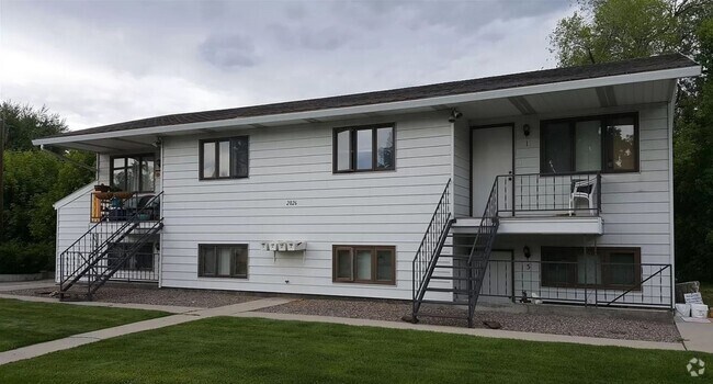 Building Photo - 632 Unit 2 Rental