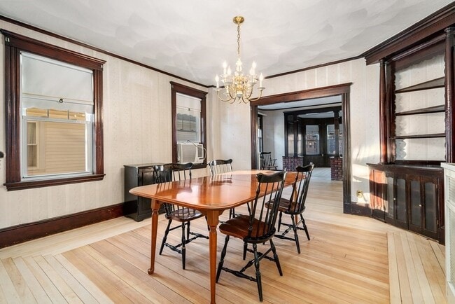 Photo - 14 Windsor Rd Unit 1