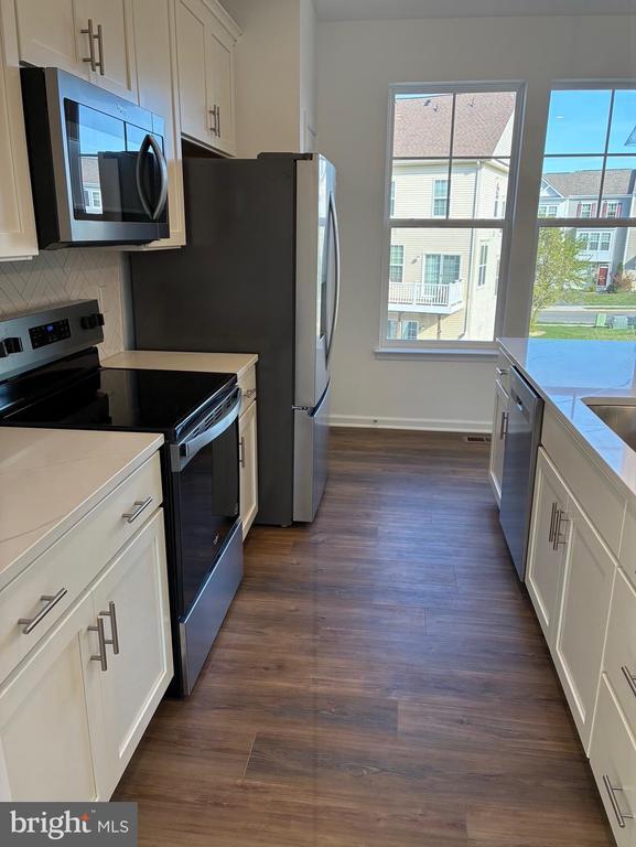 Photo - 473 Husky Trl