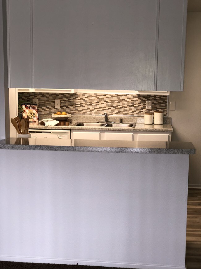 Photo - Goodmanor Apartments