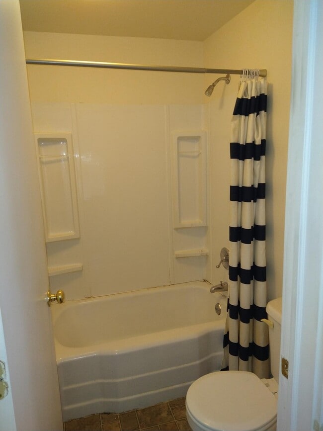 Photo - 32 Broad St Unit #3