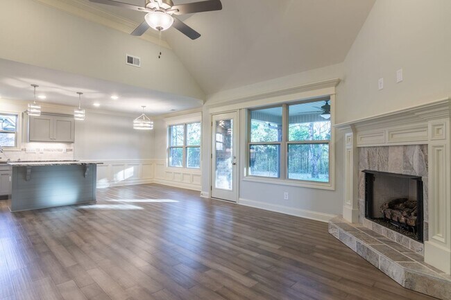 Photo - 1031 C P Stewart Blvd