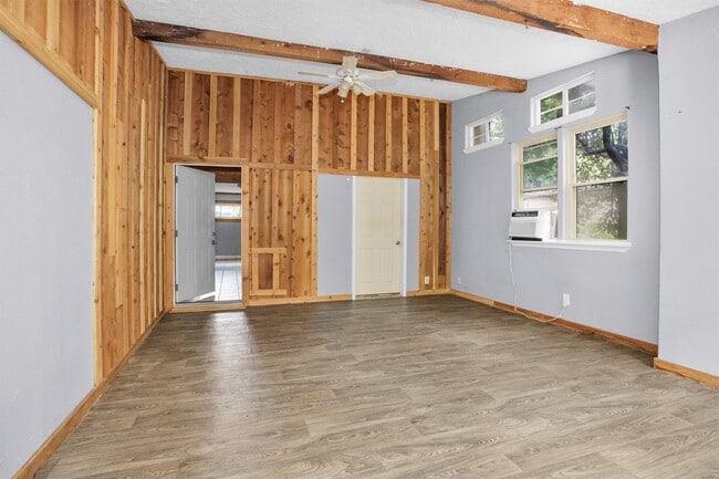 Photo - 5934 Beech Dr