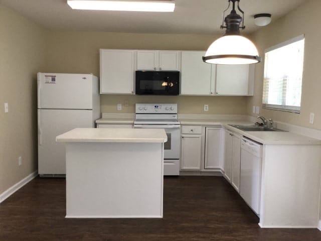 Photo - 2912 Hayling Dr