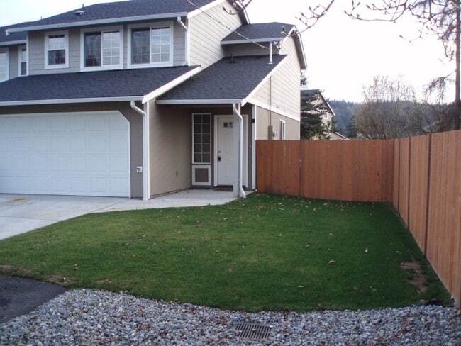 Photo - Hopkins - 1402 Unit B