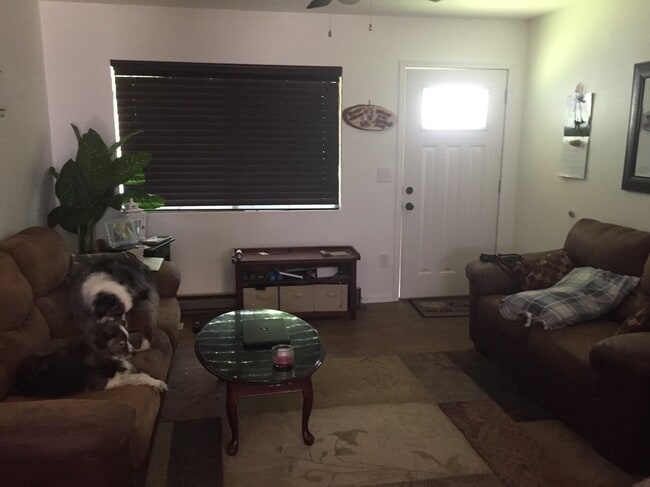 Photo - 134 N Willow St Unidad 1