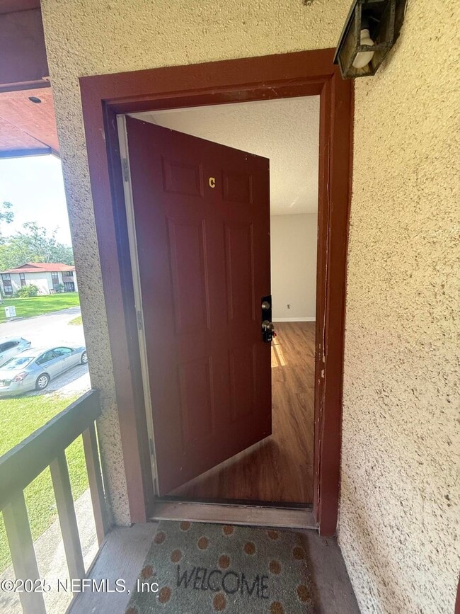 Photo - 459 Bentwood Ln