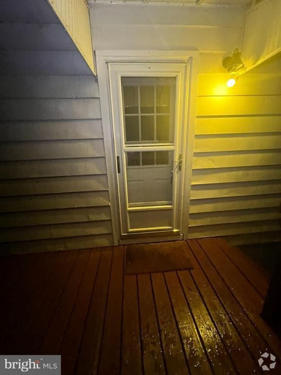 Building Photo - 441 Larchmont Dr Rental