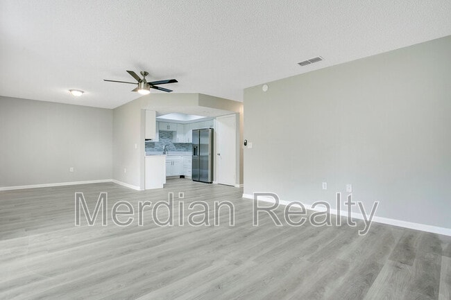 Photo - 513 Fairways Ln Unit B