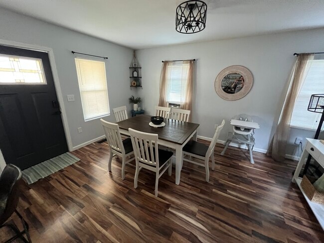 Photo - 2215 Maynard Ave