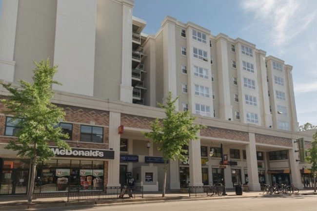 Green Street Towers - Green Street Towers Apartments