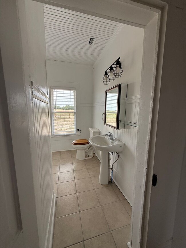 Photo - Charming Country Home w/ Horse Accommodations