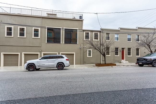 Photo - 3427 Elliott St