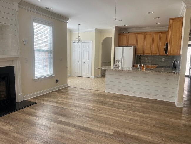 Photo - 1113 Grandiflora Dr