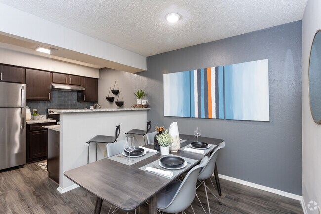 1BR,1BA-670SF