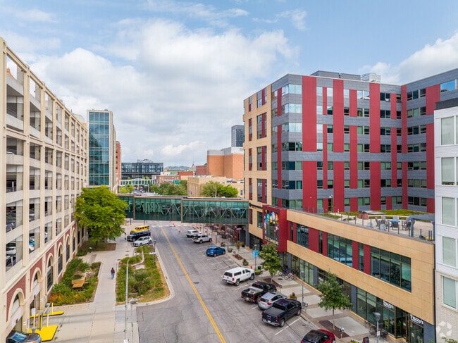 318 Commons