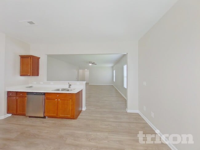 Photo - 1919 Rockycreek Ln