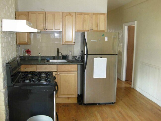 Photo - 86 Hammond St Apartments Unit 2