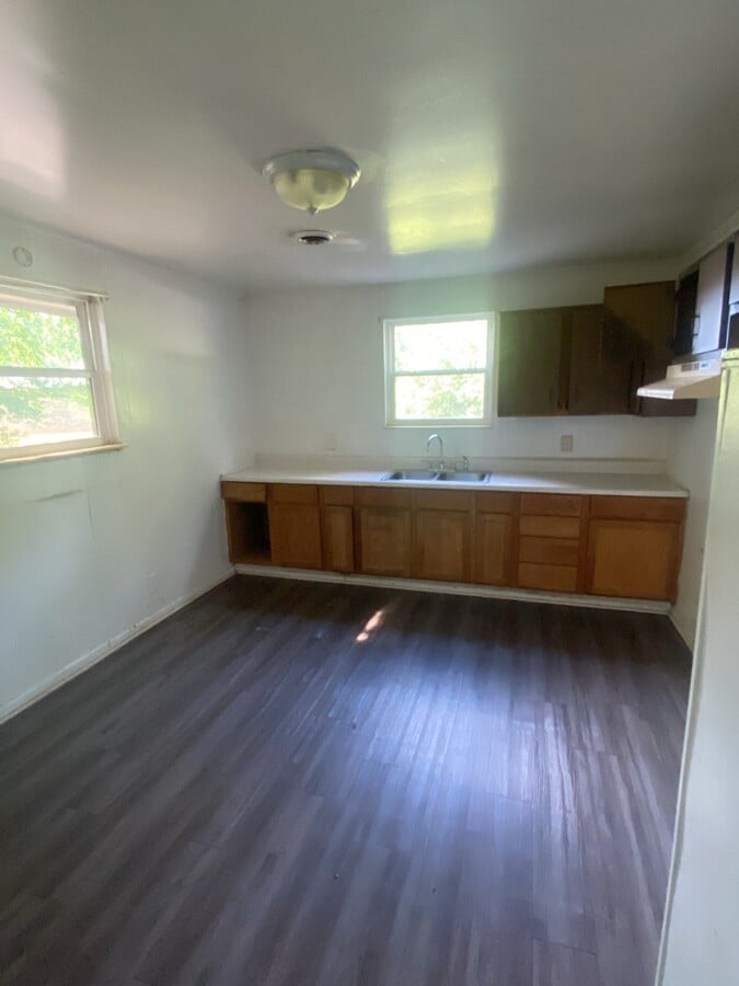 Photo - 1336 Tune Ave