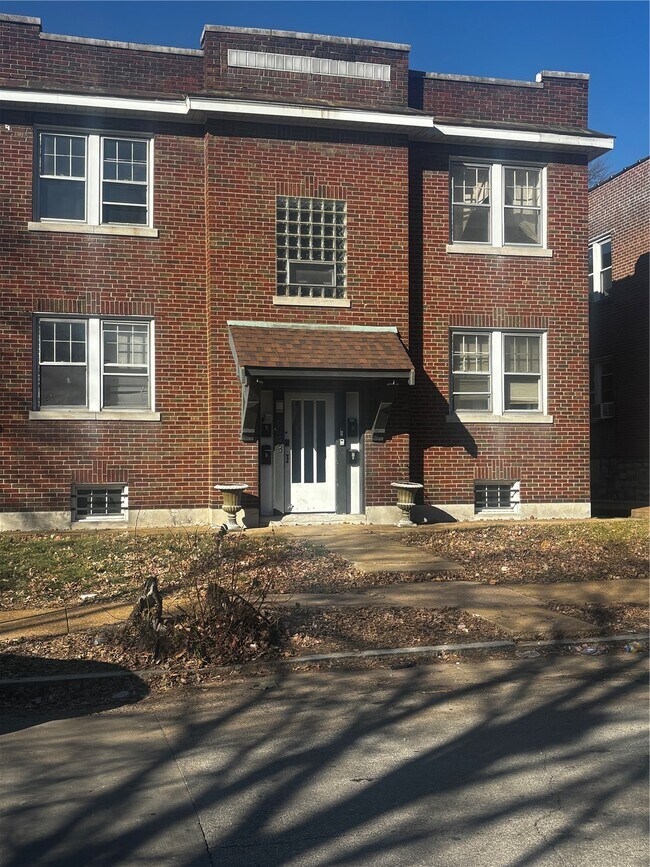 Building Photo - 5043 Alaska Ave Unit D