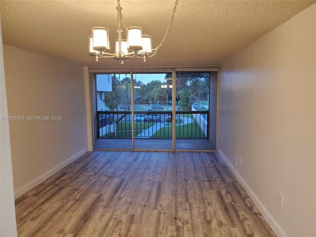 Photo - 10425 SW 112th Ave Unit 207