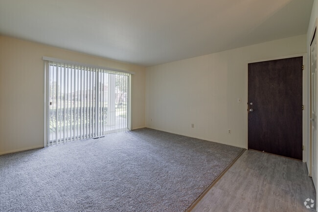 1BR, 1BA, Living Room