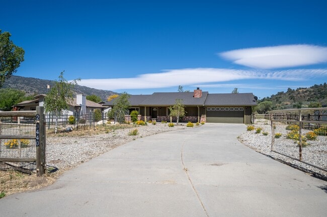 Photo - 23440 Mashie Ct