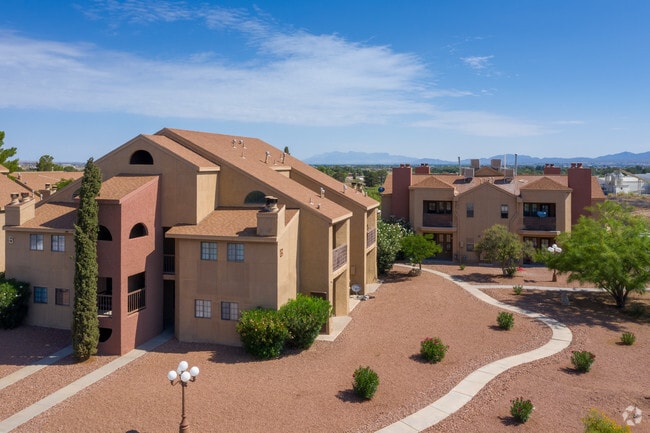 Desert Pointe