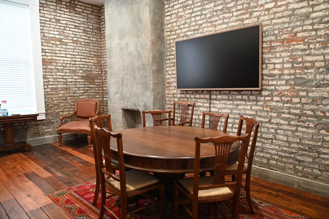 Photo - 1207 Washington St