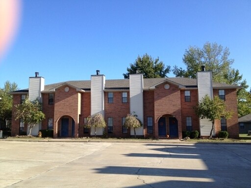 ShadoWalk Townhomes - ShadoWalk Townhomes