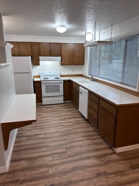 kitchen - 7105 Montauk Cir Unit 7105