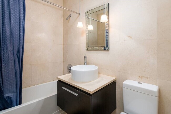 Photo - 128 Water St Unit 1402