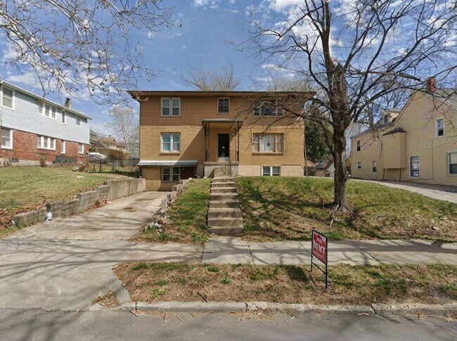 3717 State Line Rd Unit 2