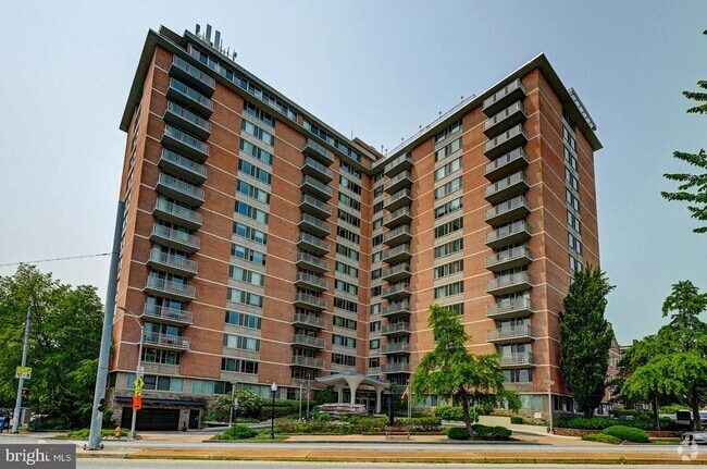 Building Photo - 1 E University Pkwy Unit 307 Rental