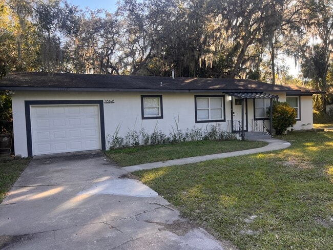 Photo - 16146 Wallace St