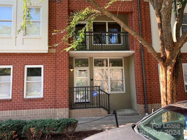 Photo - 1320 Fillmore Ave Unidad 117