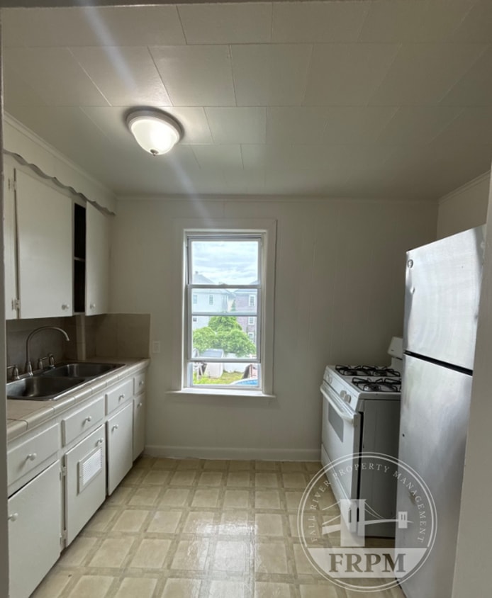 Photo - 285 Fountain St